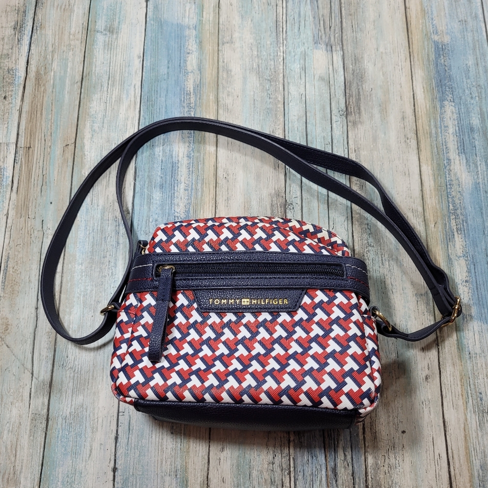 Tommy Hilfiger Crossbody Purse.
